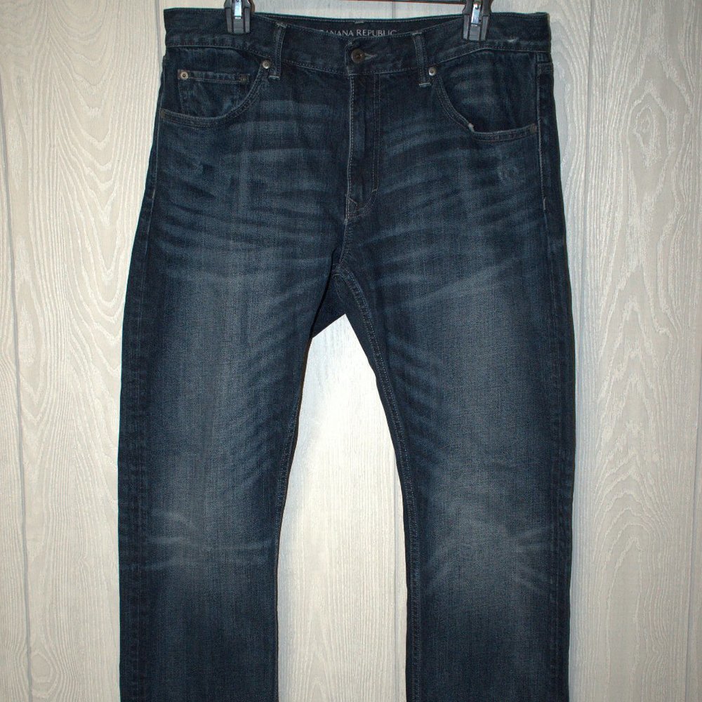 Like new Banana Republic Vintage Straight jeans